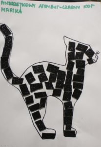 Plastyczna praca tematyczna andrzejkowy atrybut "czarny kot".
