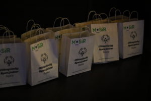 Upominkowe torby z logotypami OSS oraz MOSiR Rybnik.