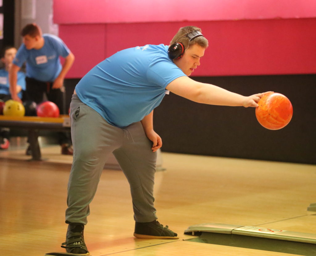 Integracyjny Turniej Bowlingowy w ramach zbliżających się Rybnickich Dni Integracji Integracyjny Turniej Bowlingowy w ramach zbliżających się Rybnickich Dni Integracji